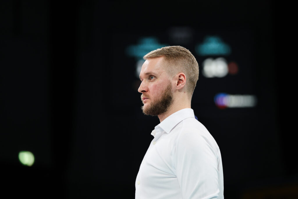 volleyball düren trainer matti alatalo