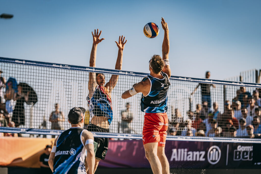 German-Beach-Tour_Dyn