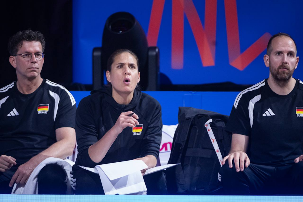 Logan Tom als Co-Trainerin beim DVV